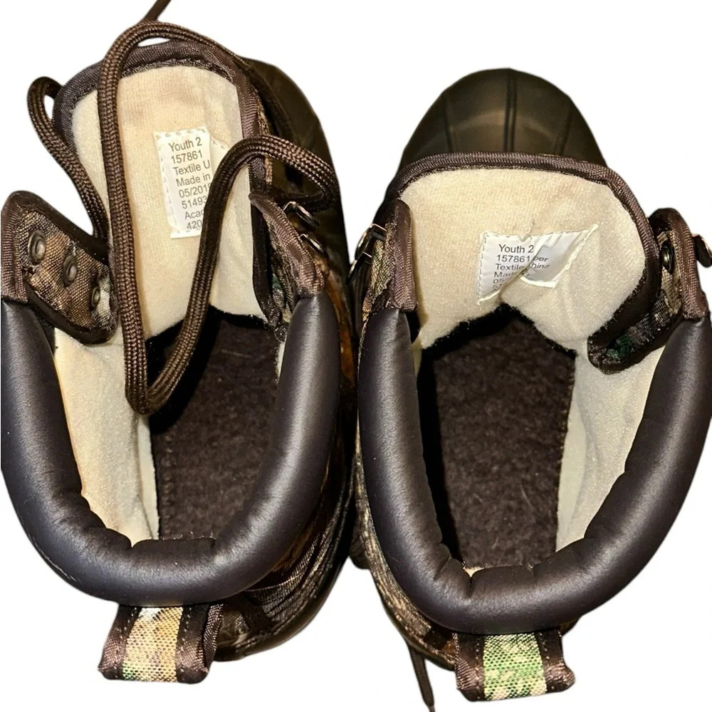 Magellan Outdoors Boys Camo‎ Duck Boot Size youth 2